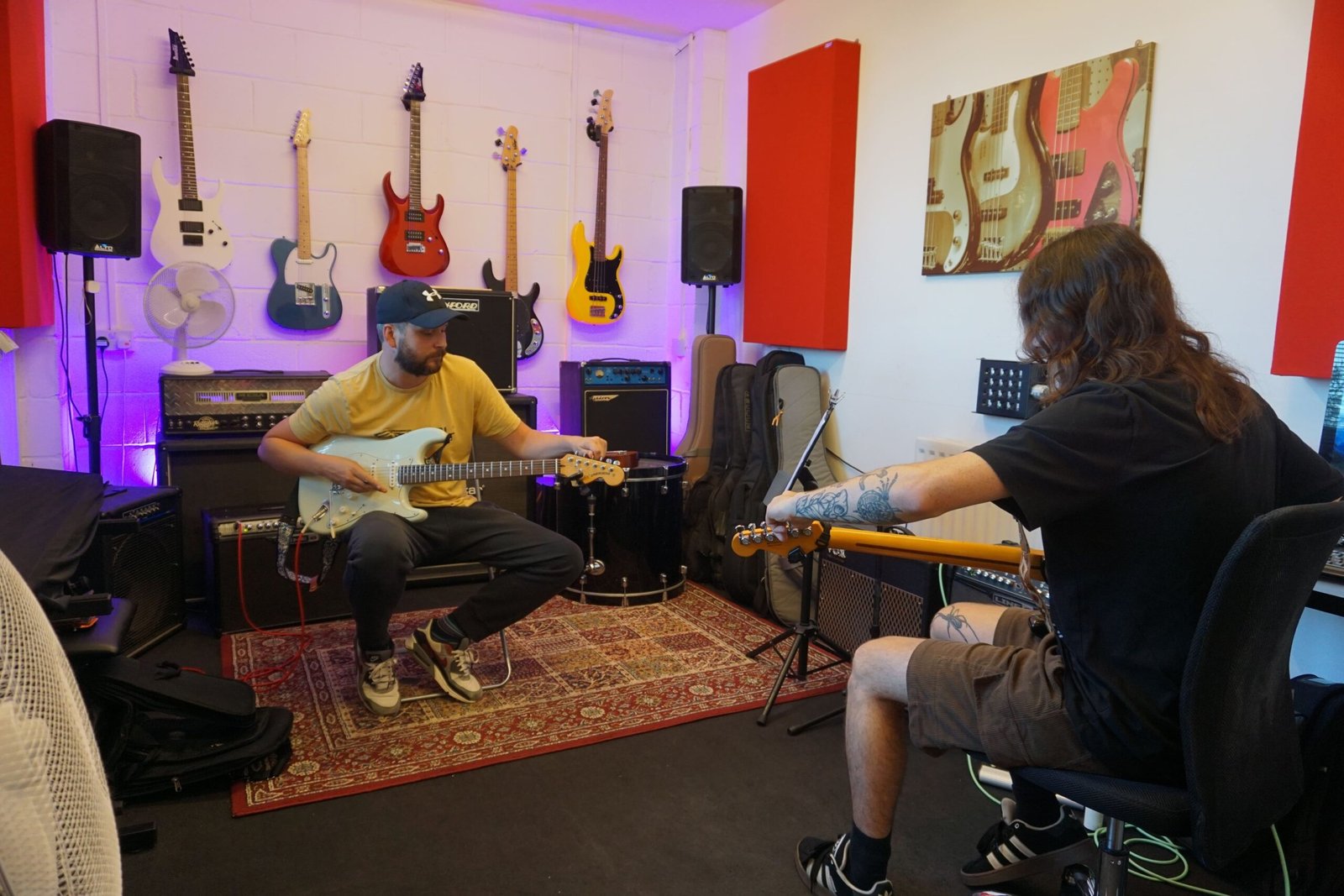 Adult Guitar Lessons in Petersfield Hampshire.